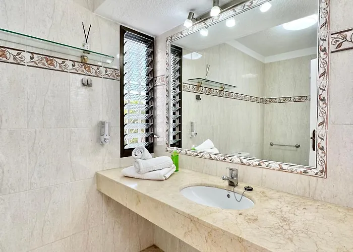 Vilaflor Junior * Адехе